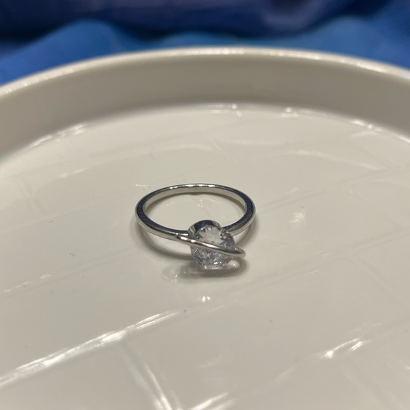 Saturn ring ❤️‍🔥 - Picture 3 of 3